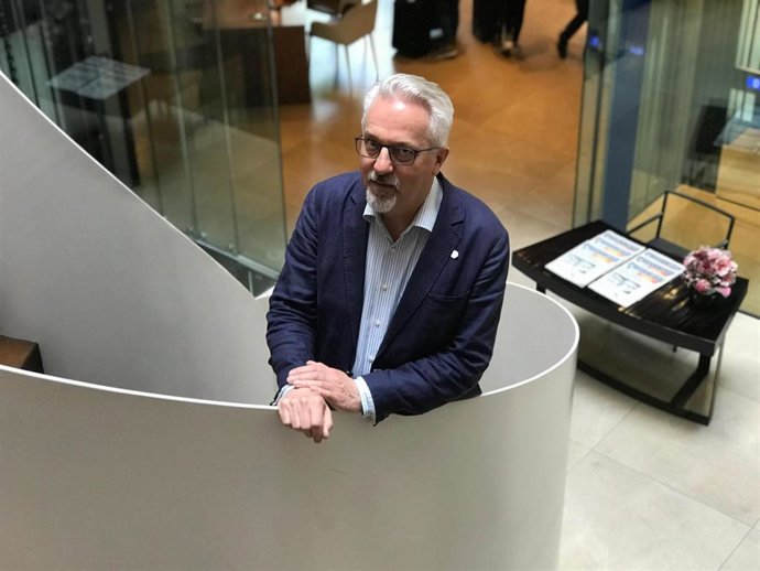 Alan Hollinghurst novela la "incertidumbre" vivida en Oxford durante el Blitz