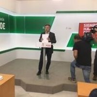 PSOE-A augura que el Presupuesto contendrá los "recortes" que exige Vox y acusa al Gobierno de vivir de las "rentas"