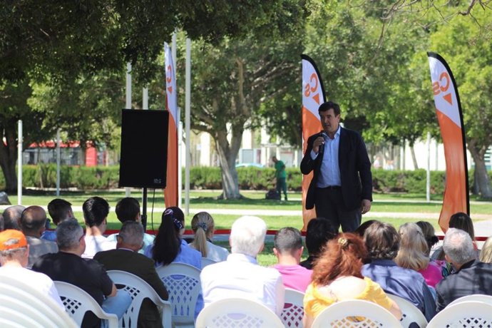 GINER SUPRIMIRÁ LAS SUBVENCIONES MUNICIPALES A LAS ENTIDADES PANCATALANISTAS