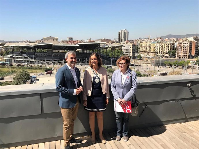 26M.- La Ministra Maroto Acusa A Colau De Mirar "Hacia Otro Lado" Con El 'Top Manta'