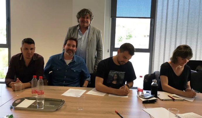 Granada.- Firmado el primer convenio colectivo del metro tras un año de negociaciones