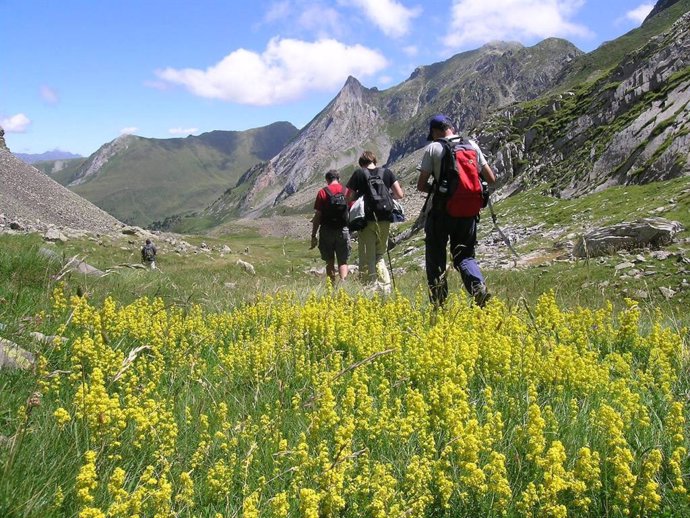 11 Festivales De Senderismo Buscan Dar A Conocer Rincones Desconocidos Del Pirineo Catalán    El Hilo Conductor Son Las Ru