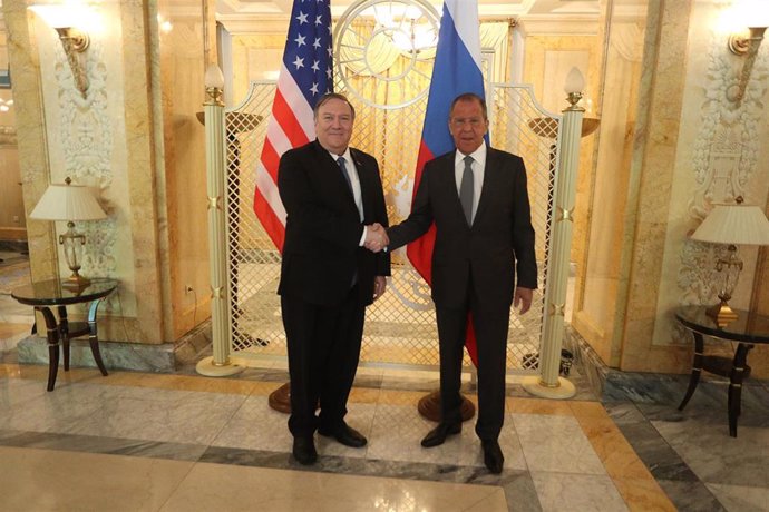 EEUU/Rusia.- Pompeo y Lavrov abogan por "hacer el esfuerzo" de mejorar las relaciones entre EEUU y Rusia