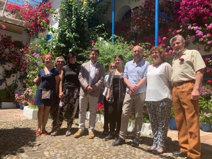 Alba (IU) está "sorprendido" por la "locura" de Moreno al presentar y no explicar un presupuesto de 36.000 millones