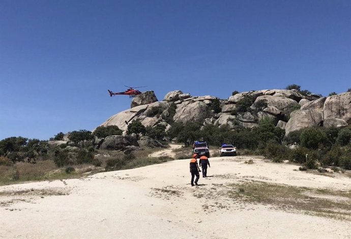 Sucesos.- Rescatan a un joven que quedó atrapado 15 horas en una zona rocosa a la que subió para ver las estrellas