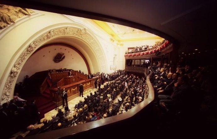 La ANC de Venezuela quita la inmunidad parlamentaria a 7 diputados opositores por participar en el "golpe de Estado"