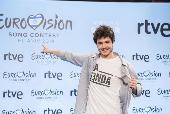 Miki se hace un hueco en Eurovisión ya, enseñando su torso