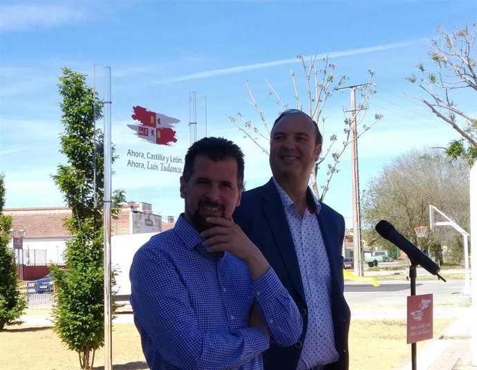 26M.- Tudanca Asegura Está En Su Camino De Ganar Las Elecciones Y Que No Mira A Nadie "De Reojo"