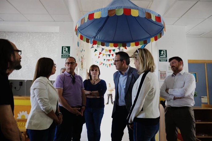 Diego Conesa se compromete a crear 9.000 plazas de educación de 0 a 3 años en cuatro años y aumentar la inversión