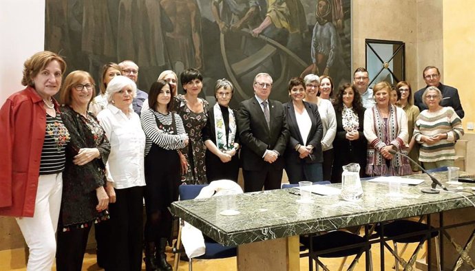 El Principado se adhiere a la campaña 'Nursing now' para reforzar la función de la enfermería