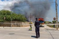 Cruz Roja mantendrá hasta el viernes su dispositivo para atender a los afectados por el incendio de Ibiza