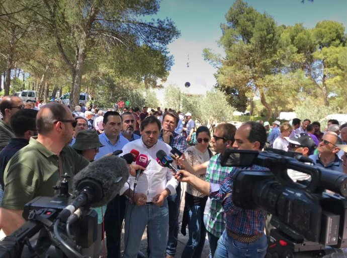 26M.- Núñez Declarará Plaga De Conejos Y Modificará Gestión De ZEPA Para "Compatibilizar" Agricultura Y Medio Ambiente