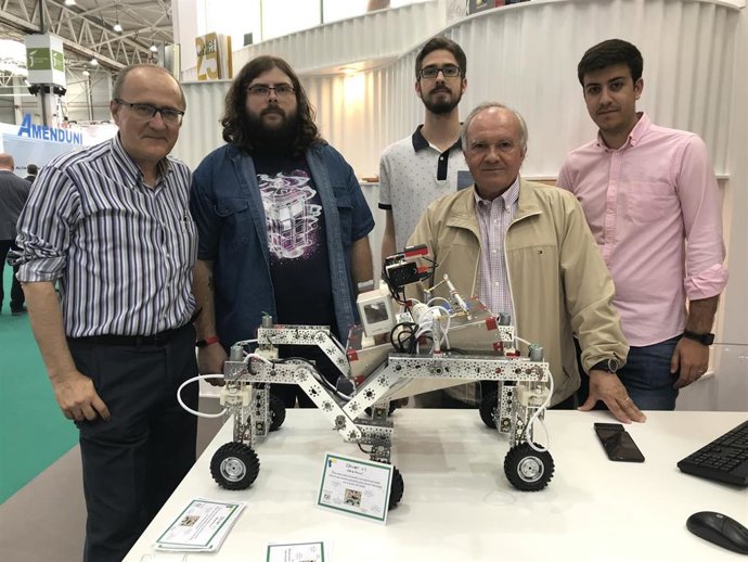 Jaén.- La UJA presenta en Expoliva un prototipo de robot para agricultura de precisión en el olivar