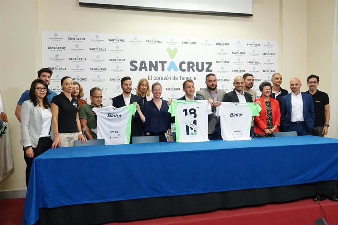Más de 3.400 corredores participarán este sábado en la NightRun de Santa Cruz