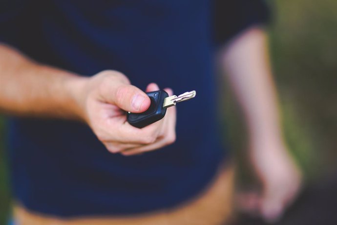 Les fallades de seguretat de les claus intelligents permeten obrir un cotxe per amb prou feines 30 euros