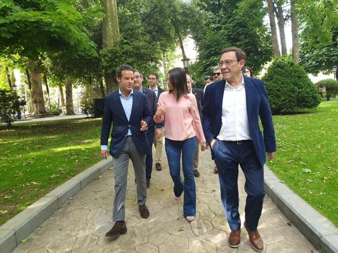 26M.-M.- Oviedo.- Cuesta (Cs) Carga Contra El Proyecto "Rancio" De Canteli Y Niega Que El PP Gestione Mejor