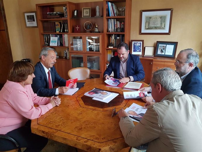 26M-M-Oviedo.- Wenceslao López (PSOE) Se Compromete A Hacer Un Plan De Inversiones A Cuatro Años