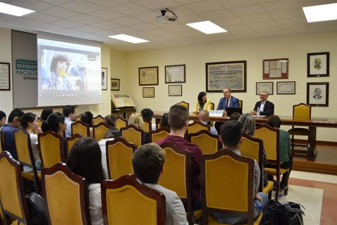 El Máster de Comercio Exterior de la UVA ampliará su duración para ofrecer docencia y prácticas en el extranjero