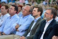 Monago aboga por poner un "dique de contención" a las políticas del PSOE, que han "degradado derechos y servicios"