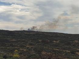 AMP2.- Sucesos.- El incendio en el Parque Nacional del Teide (Tenerife) afecta a 6 hectáreas y requiere a la UME