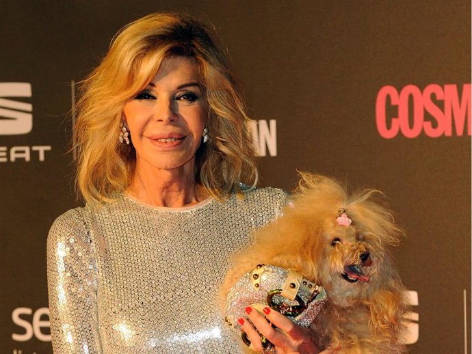 Bibiana Fernández, imparable, sigue adelante con su obra de teatro