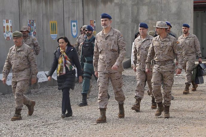 El Rey Felipe, con motivo de su 51 cumpleaños, ha visitado a las tropas españolas desplegadas en Irak