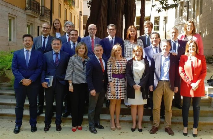 Bonig destaca que es el PP es "el único que ha hecho una oposición coherente" y seguirá siendo "firme y con fuerza"