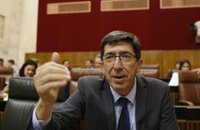 Vox pide a la Junta que no deje de apoyar la Feria de Abril en Cataluña y Marín señala su "gran potencial turístico"