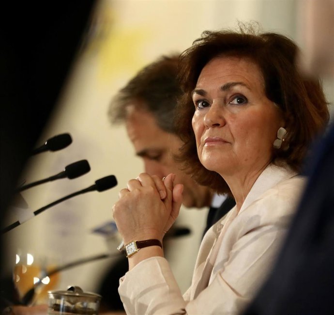 Carmen Calvo y el alcalde de Valladolid, Óscar Puente (PSOE) intervienen en un desayuno informativo de Fórum Europa