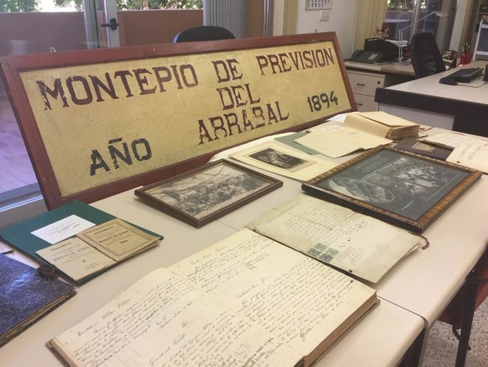 La Asociación Cultural Arraval de Santa Catalina dona su fondo documental al Archivo General del Consell de Mallorca