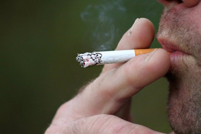 La contaminación, añadida al tabaco, aumenta el riesgo de cáncer de pulmón