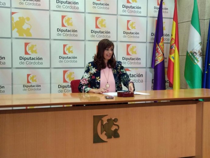 La delegada de Bienestar Social de la Diputación de Córdoba, Felisa Cañete