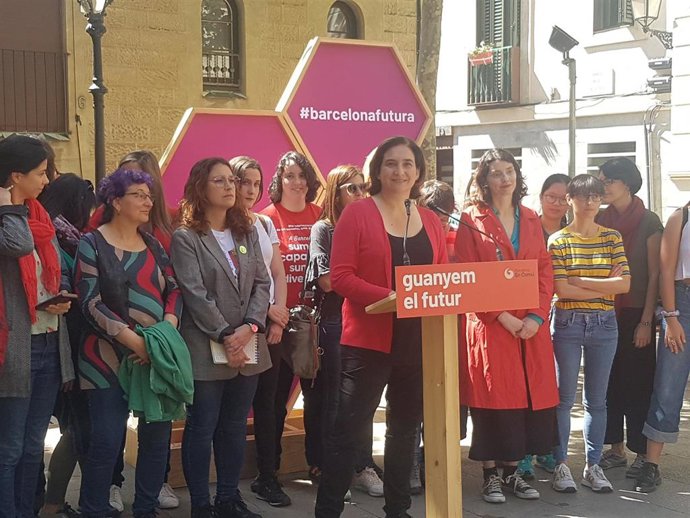 26M.- Colau Propone Crear Un Equipo Móvil De Atención Social Y Psicológica Por Violencias Machistas