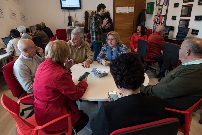 Más de medio millar de actividades TIC programadas en los centros Guadalinfo de Andalucía por el Día de Internet