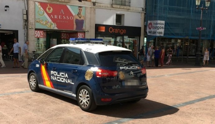 Sucesos.- Estafan 10.600 euros a dos vecinos de Burgos al hacerse pasar por su banco después de comprar por internet