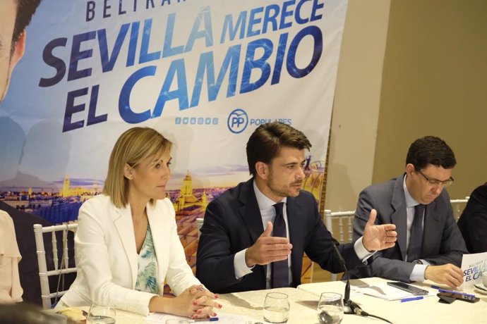 Sevilla.- 26M.- Beltrán Pérez promete "suprimir trabas" extendiendo la declaración responsable y agilizando licencias