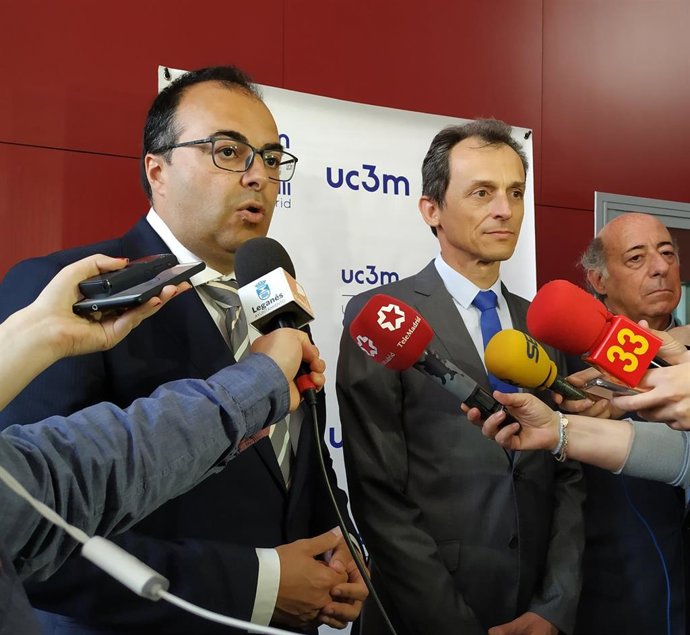 Pedro Duque avala la cesión del Ayuntamiento de Leganés de 130.000 m2 a la UC3M para su segundo campus, en 'Legatec'