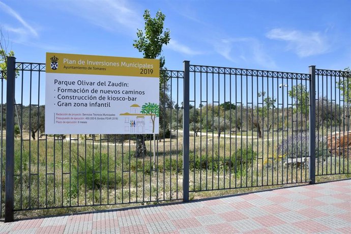 Sevilla.- Tomares licita una zona de juegos infantiles de unos 3.000 metros cuadrados en el Parque Olivar del Zaudín