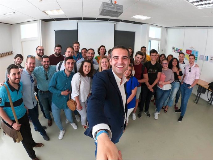 Almería.-26M.- PP propone crear becas para impulsar el "retorno del talento y promover el emprendimiento juvenil"