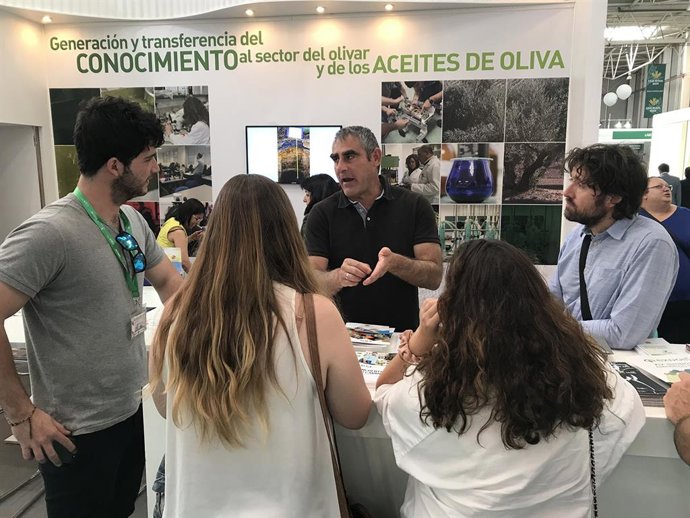 Jaén.- La UJA presenta en Expoliva un proyecto para mejorar la sostenibilidad del olivar y la gestión de subproductos