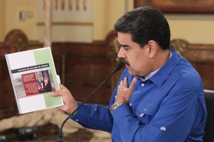 Venezuela.- Maduro afirma que su ministro de Comunicación está en una "misión especial" en el extranjero