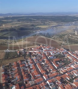 Córdoba.- Sucesos.- Declarado un incendio forestal en un paraje cercano a Belalcázar