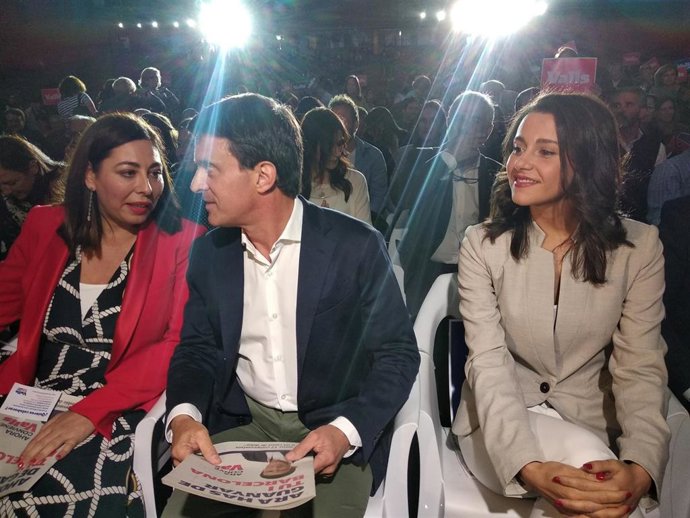 AV.- 26M.- Arrimadas alerta de que Barcelona será "la capital de 'lacilandia" si no gana Valls