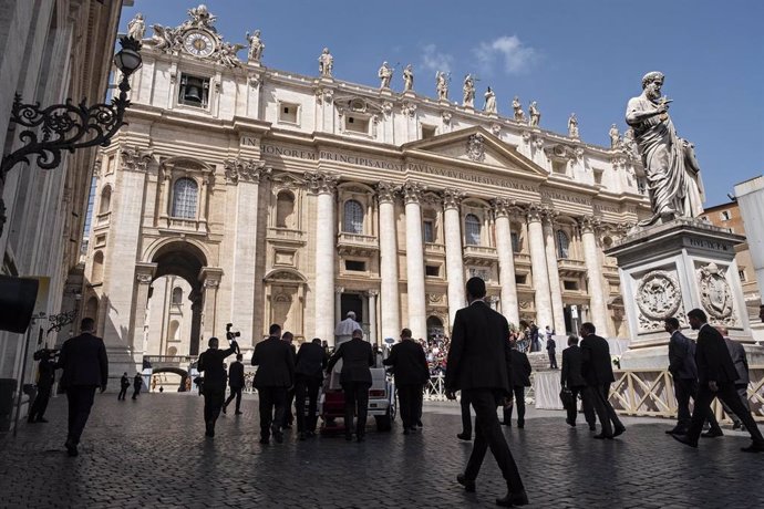 Vaticano.-Altos cargos ven en las nuevas normas antipederastia del Papa una "señal muy fuerte" de que "no hay inmunidad"