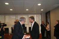 PSOE valora positivamente su “alza” en las encuestas y recuerda que votar a Cs es hacerlo al PP