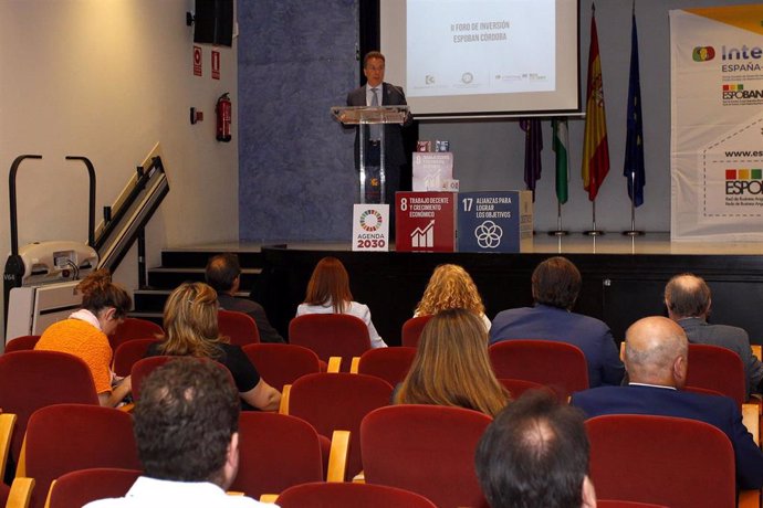 CórdobaÚnica.- Ocho emprendedores exponen ante medio centenar de inversores sus proyectos en el II Foro de Espoban