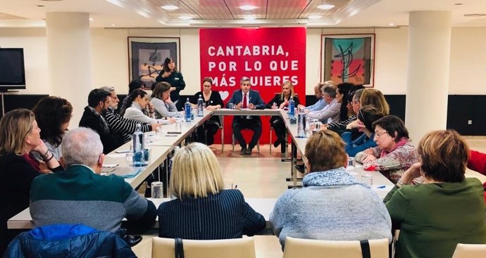 26M.- PSOE Promete Que Sanidad Y Servicios Sociales "Irán De La Mano" Para Atender Mejor A Pacientes Y Familias