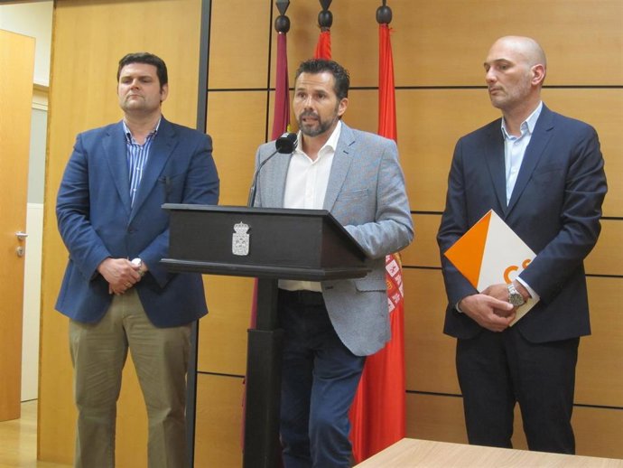 26M.- Cs Se Fija Convertir Murcia En El Mayor Centro Comercial Abierto De España