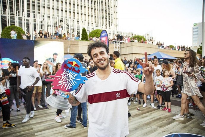 José Jurado Giles (Chey) se corona como mejor bailarín de España en Red Bull Dance Your Style