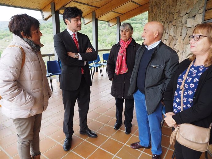 La delegada del Gobierno resalta el Festival del Piorno en Flor en Gredos como puesta en valor del patrimonio natural